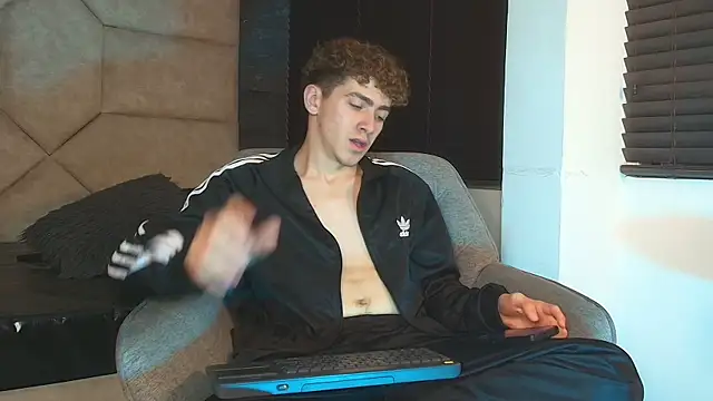 Tyler_Mcrey webcam