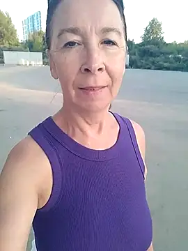 celine_faer1 (F mature) - 🌺Suck your boobs🌺
