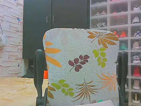keepmepregnantT webcam