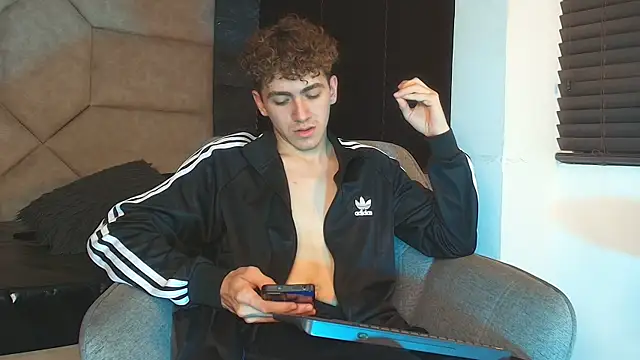 Tyler_Mcrey webcam