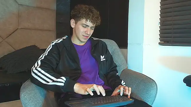 Tyler_Mcrey webcam