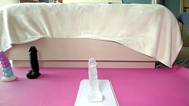 LizaLoveness webcam
