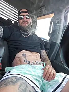 Beardedtattood live sex cam