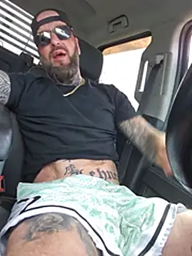 Beardedtattood webcam