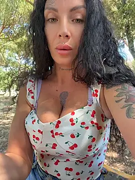 Partenope_Girl webcam