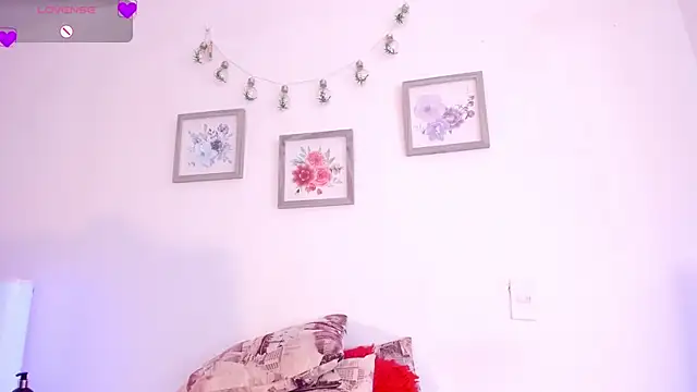 mely_rosse_ webcam