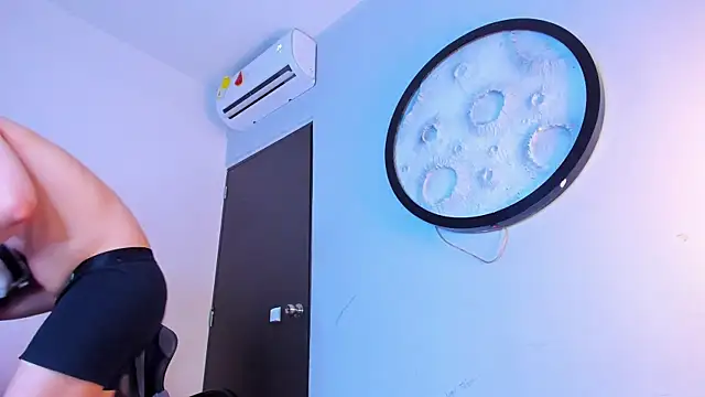 mike_257 webcam