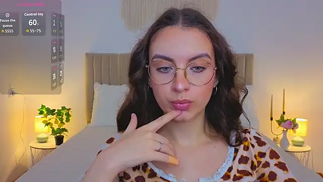Real_cutie1 webcam