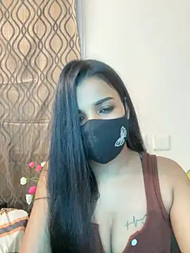 its_ur_flora live cam on StripChat