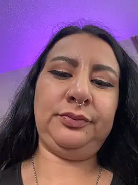 Abril_Luv webcam