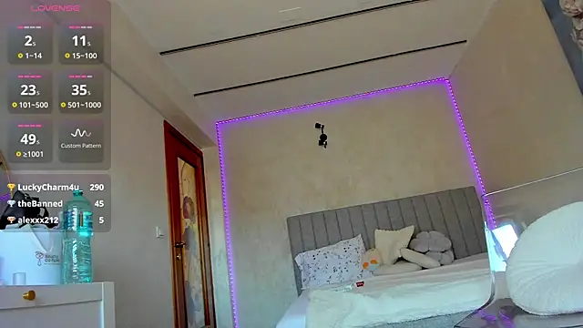 Selena_Reeves webcam