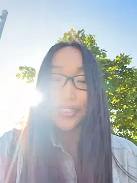 trytomakememoam webcam