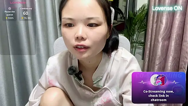 xiaosu22 live cam on StripChat