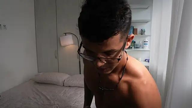 Paradise_boy__ webcam