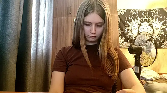 DanicaMazon live cam on StripChat