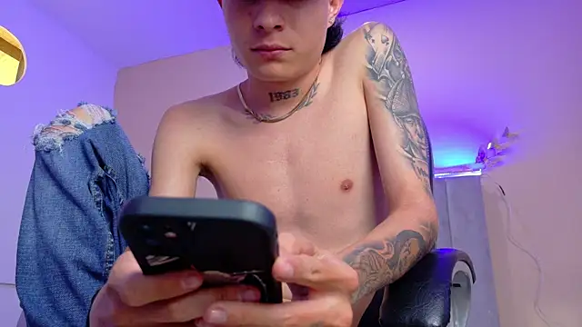 Nascary_Fox webcam