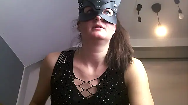 analimado18 (F milf) - 5 ujjal tágítom a puncim😋
