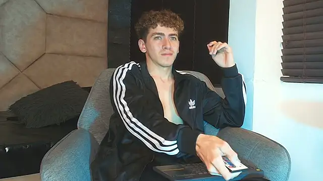 Tyler_Mcrey webcam