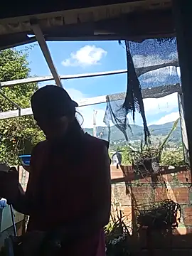 hairy_mannn webcam