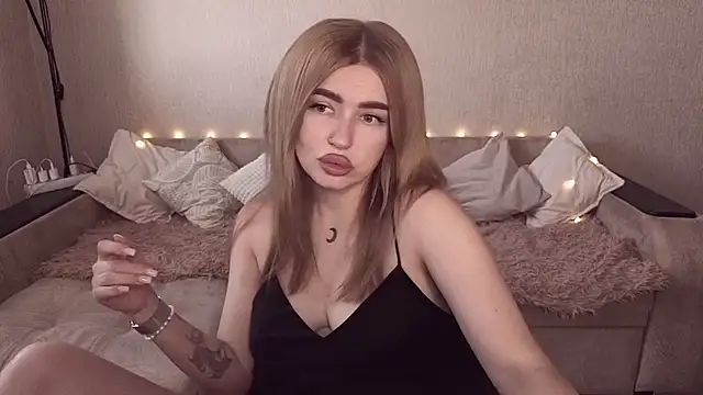 ViolettaLopez webcam