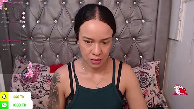 LAILAGUMMY webcam