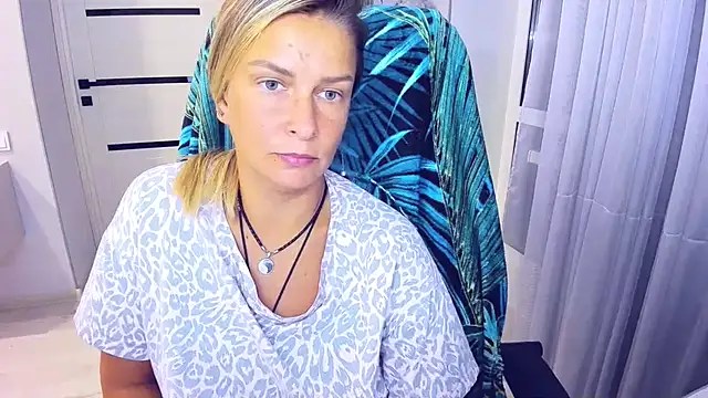 AlexiaDarren webcam
