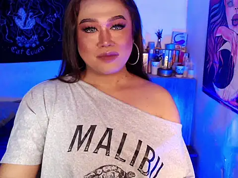 MelindaOnDuty_ webcam