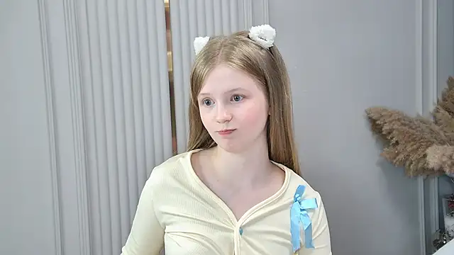 LilianHowards webcam