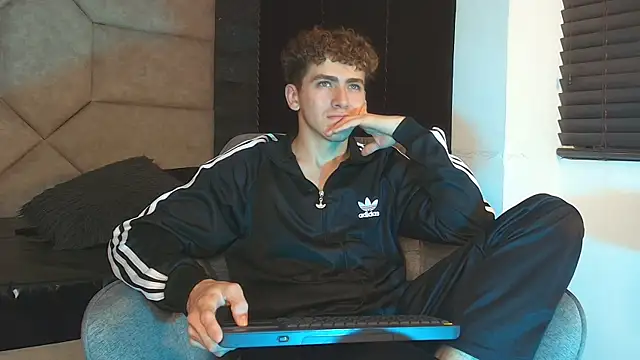 Tyler_Mcrey webcam