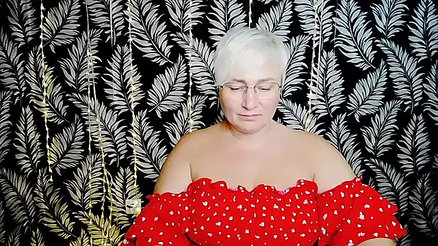 Olivia_playful webcam