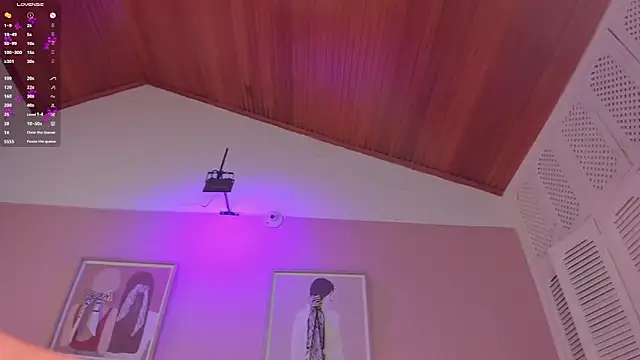 elodie_walker webcam