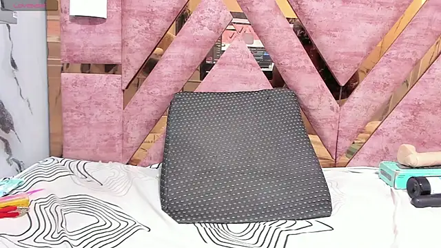 mia_alvares webcam