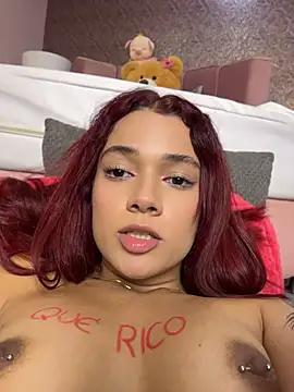 amber_sparkle webcam