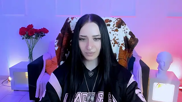 MonicaLowes webcam