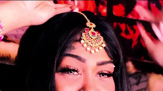 indian_dreamgirl webcam