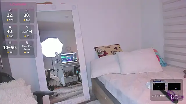 SharonVelvet webcam