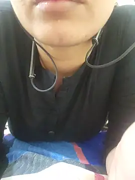 CuteSarikaLIVE webcam