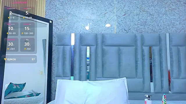 veronicaroose_ webcam