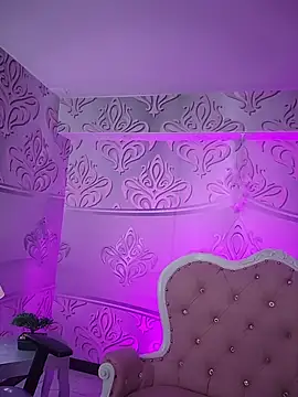 MishRaven webcam