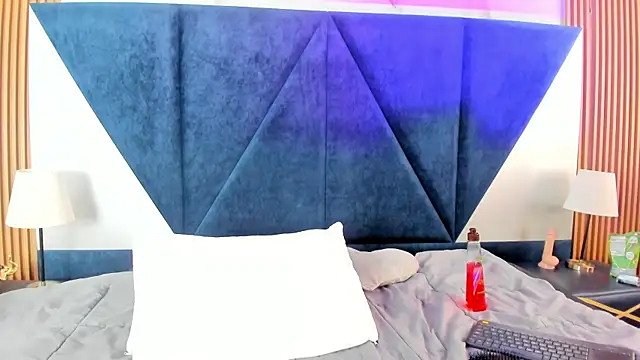 Olivia_Collinns1 webcam