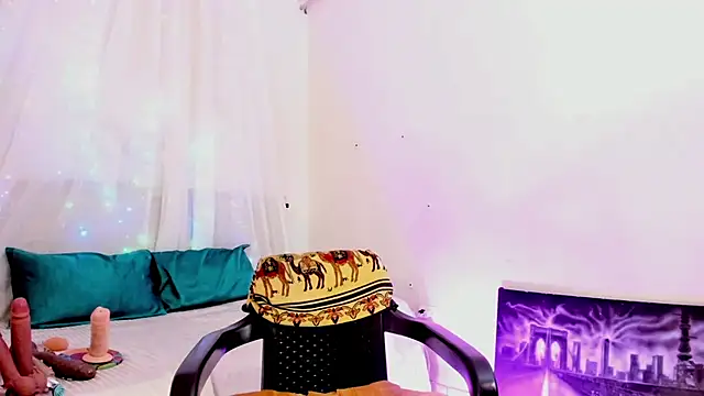lilahSweet webcam