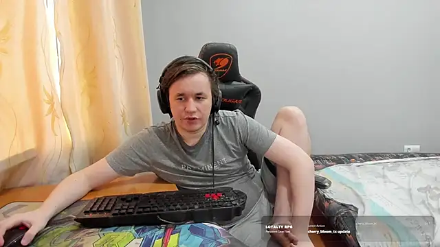 iliaskrislove live cam on StripChat