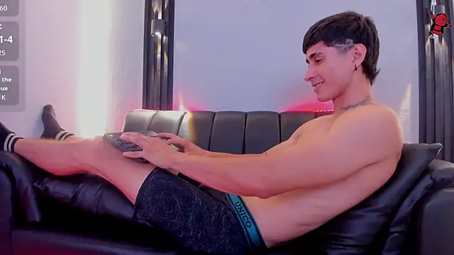 Dark_Valentino_ webcam
