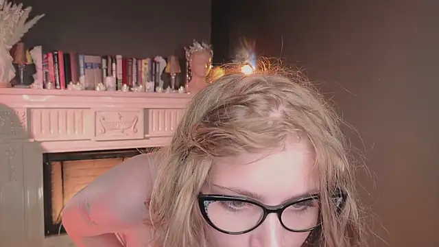 NellyOrion webcam