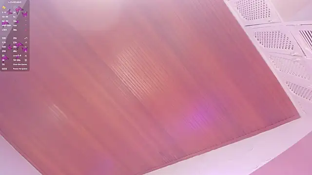 elodie_walker live cam on StripChat