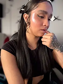 Isabella-Teen webcam