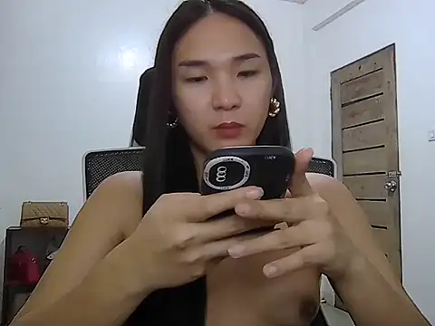 XxSensationSelena18 webcam