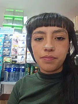 Cute_hollywood1 webcam