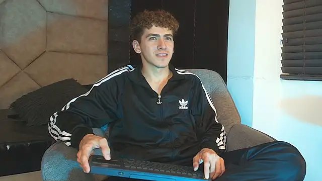 Tyler_Mcrey webcam