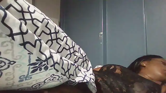Deezdivine webcam